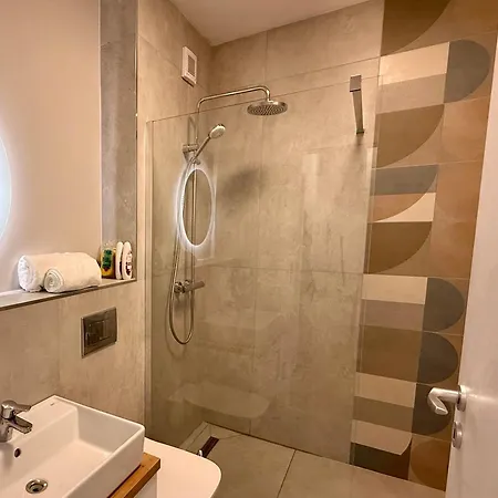 One Vivalia Iulius Town Апартаменты